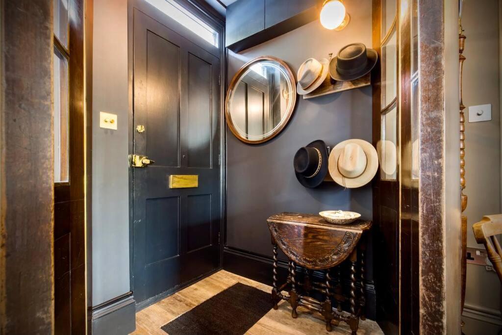 Kings Cross, Self-Contained House & Private Garden Βίλα Λονδίνο Εξωτερικό φωτογραφία