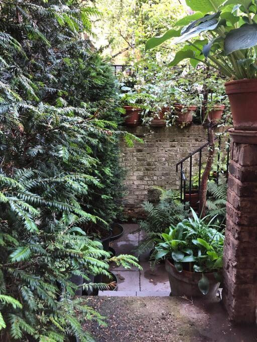 Kings Cross, Self-Contained House & Private Garden Βίλα Λονδίνο Εξωτερικό φωτογραφία